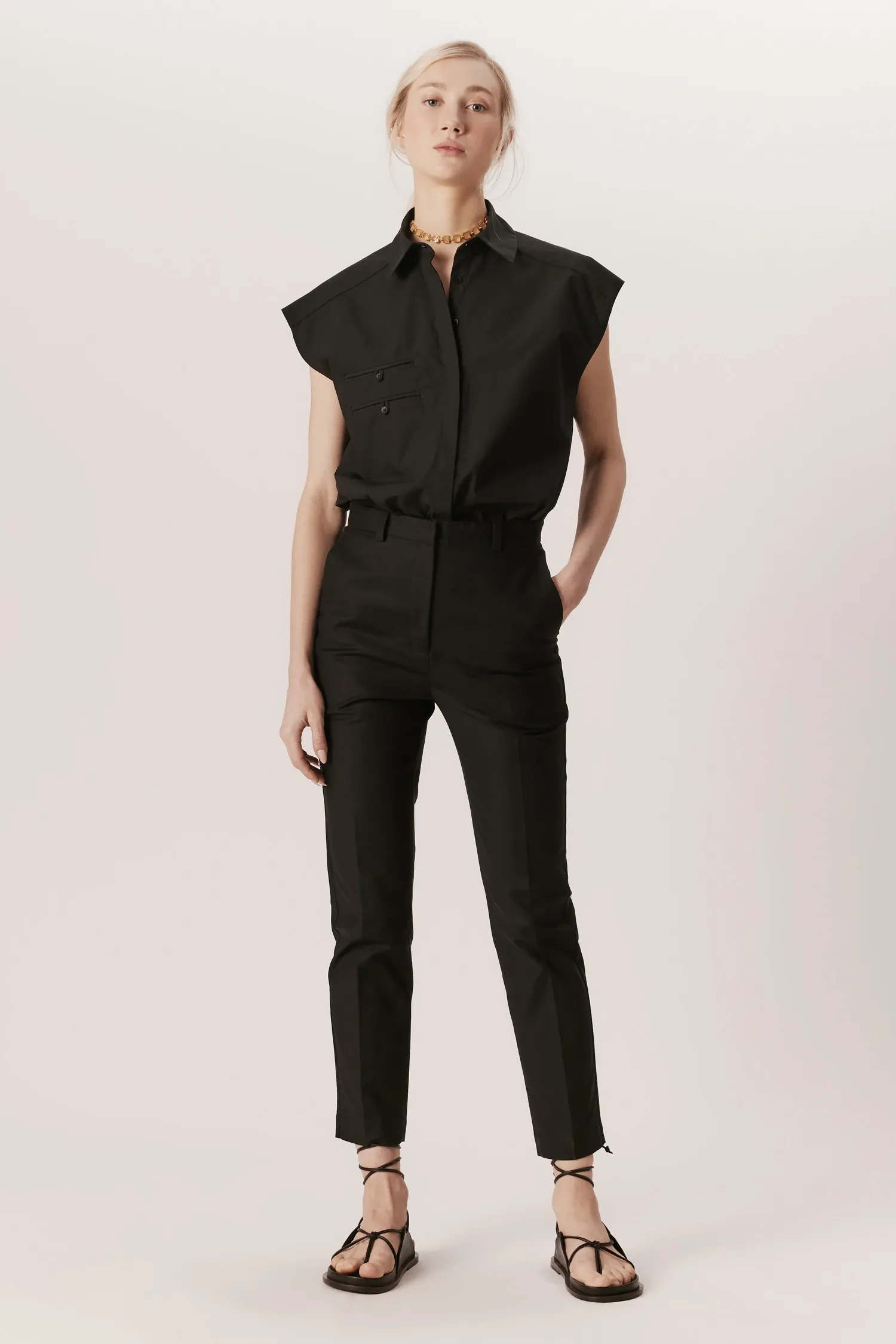 007268_CAMISA_BOX_SEM_MANGA OVERSIZED_PRETO_ANDREAMARQUES -9-